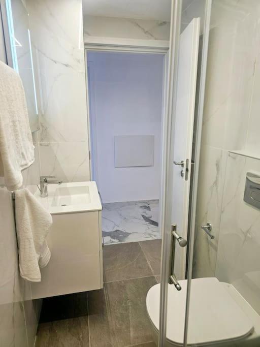 Deluxe Apartment Πάφος Εξωτερικό φωτογραφία