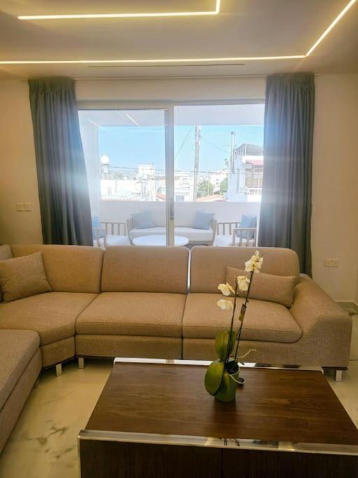 Deluxe Apartment Πάφος Εξωτερικό φωτογραφία